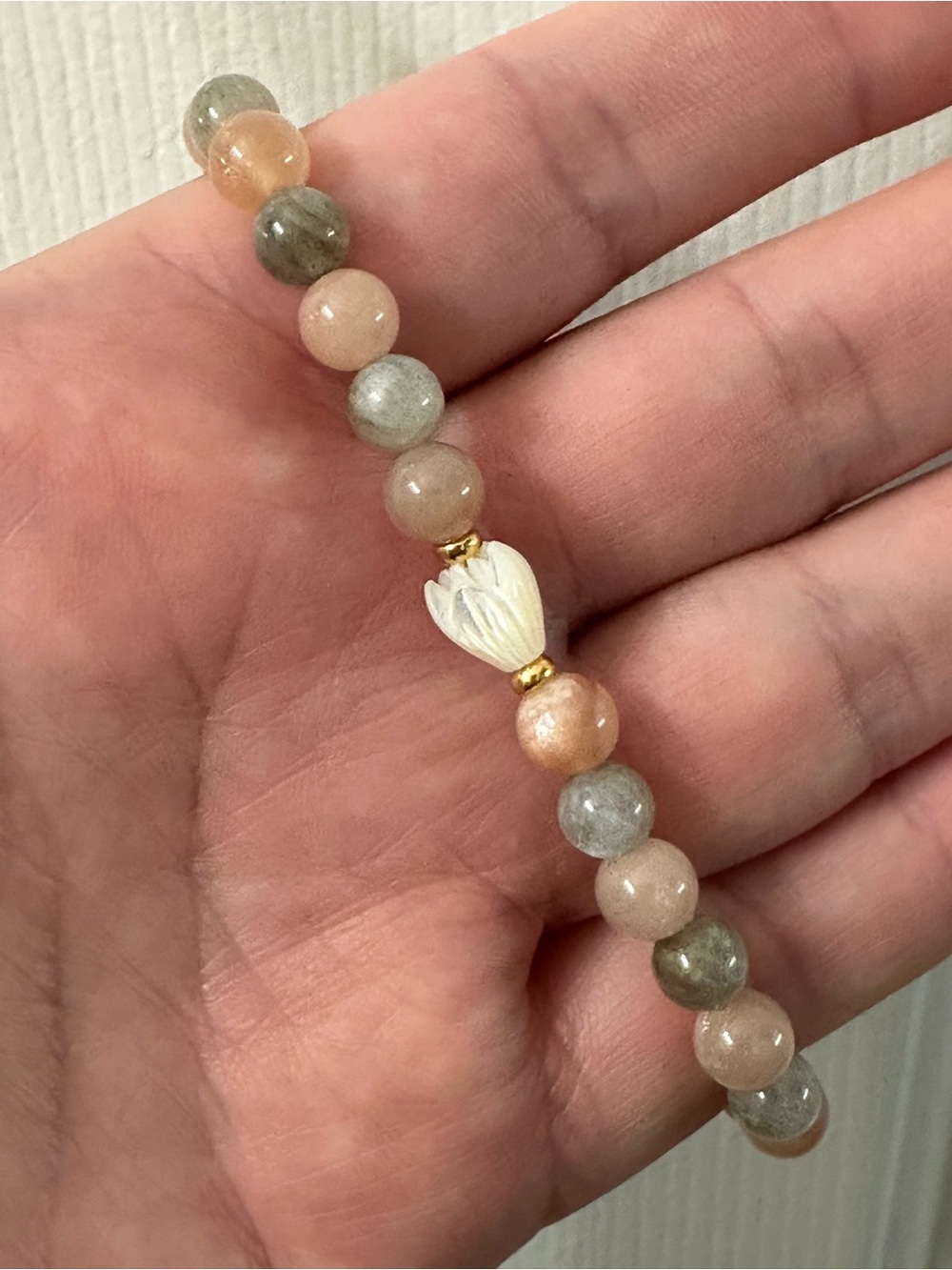 Gemstone Bead Bracelet Pikake Labradorite Peach Moonstone Stretchy 7.25-7.5”